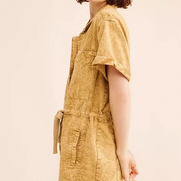 NWT Free People Rhodes Chino Romper Size Medium - Picture 2 of 14